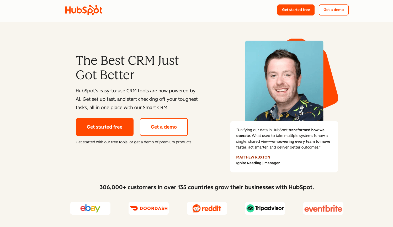 HubSpot CRM dashboard showing contacts and deal pipeline